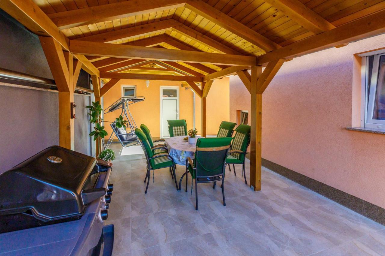 Apartments Marissimo Цриквеница Экстерьер фото